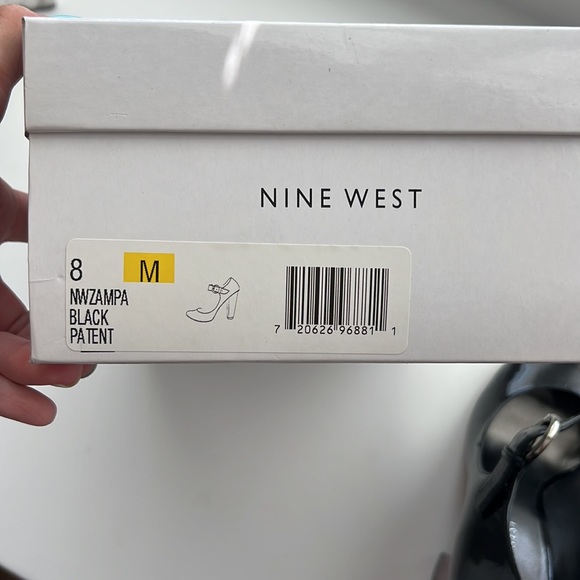 Nine West MJ Heels - Picture 8 of 10